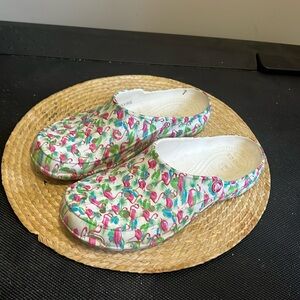 Croc Freesail Flamingo Prints Clog  size 10